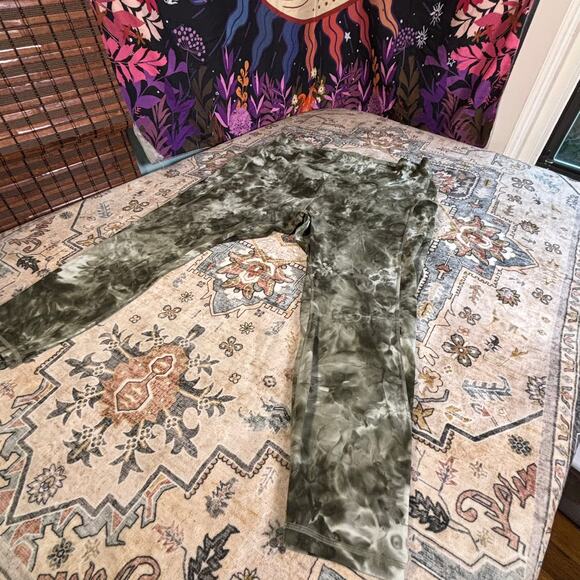 Lululemon Align High Rise Leggings Cropped Women's Size 20 Has Pockets Gym Yoga - Picture 8 of 15